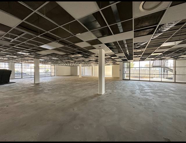 484.50M² OFFICE TO LET IN ECO PARK ESTATE